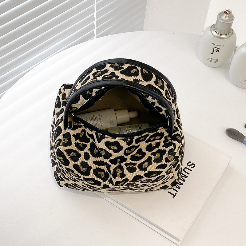 Bolsa de maquillaje de leopard - Luxury Skincare & Spa Reviews reseña y precio